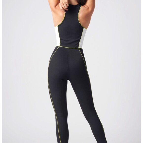 GIGI C SPORT WOMEN'S TAYLOR CAT SUIT NWT - Picture 4 of 7